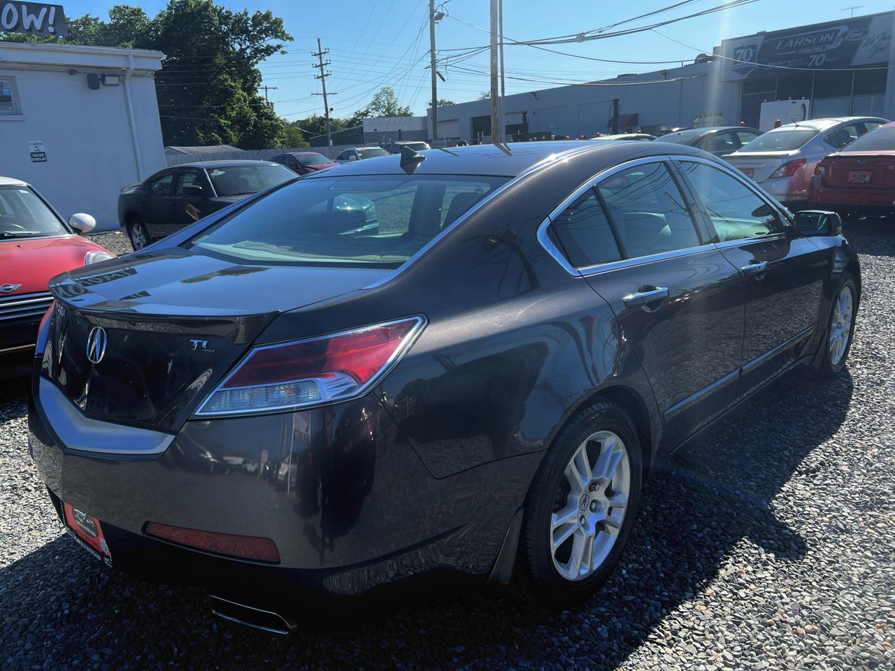 Acura TL 5-Speed AT with Tech Package 2009