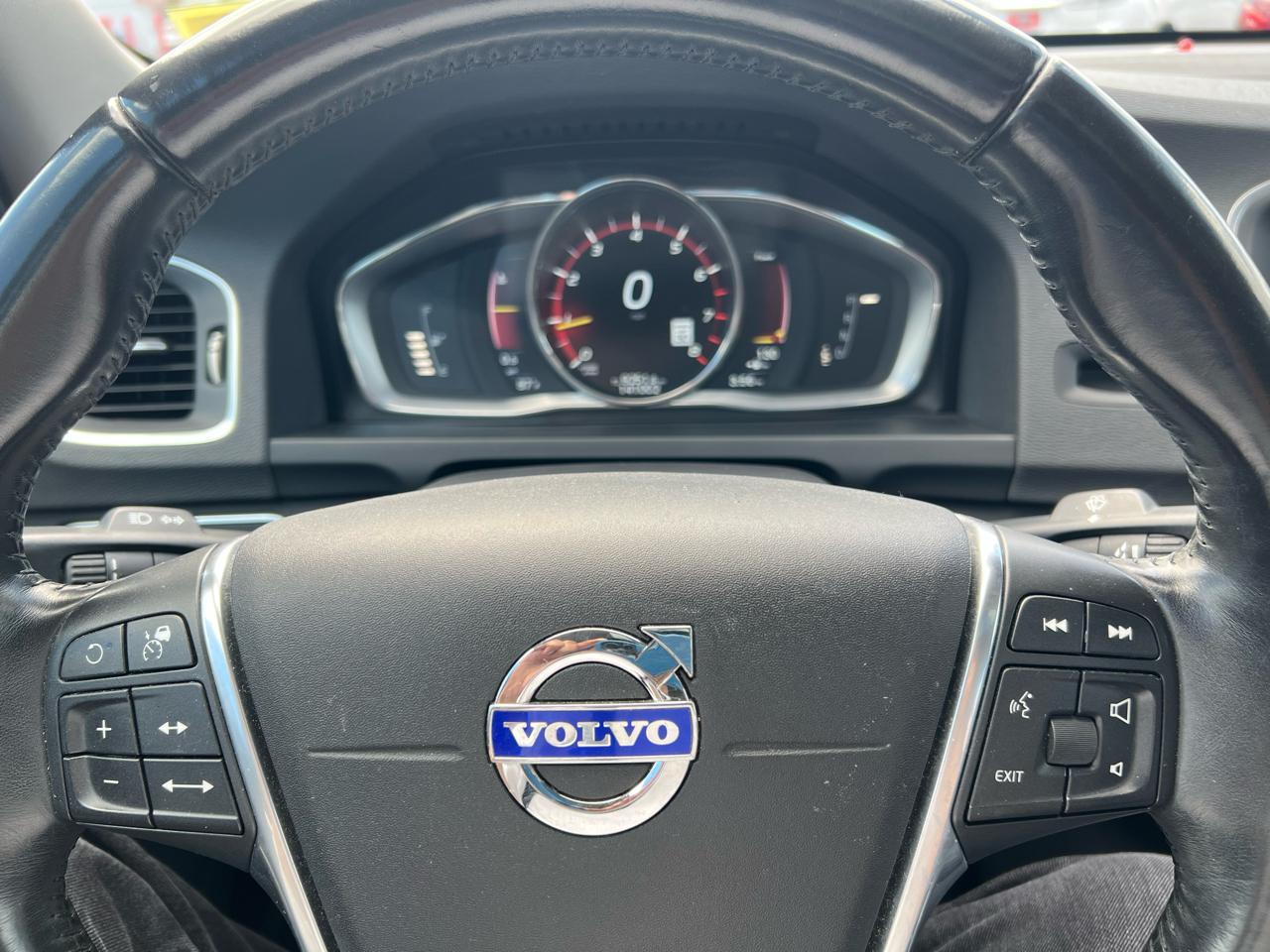 Volvo S60 T5 Inscription Platinum AWD 2016