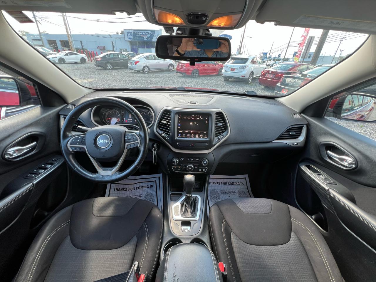 Jeep Cherokee Latitude FWD 2015