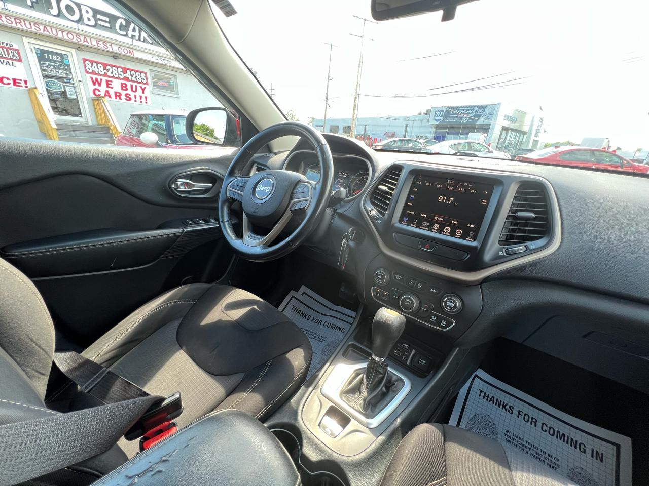 Jeep Cherokee Latitude FWD 2015