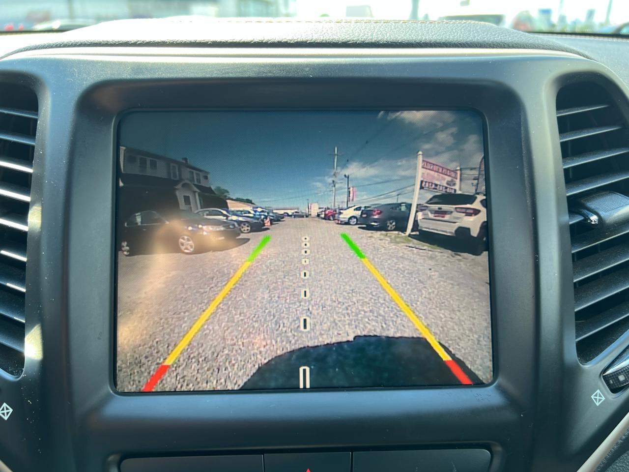 Jeep Cherokee Latitude FWD 2015