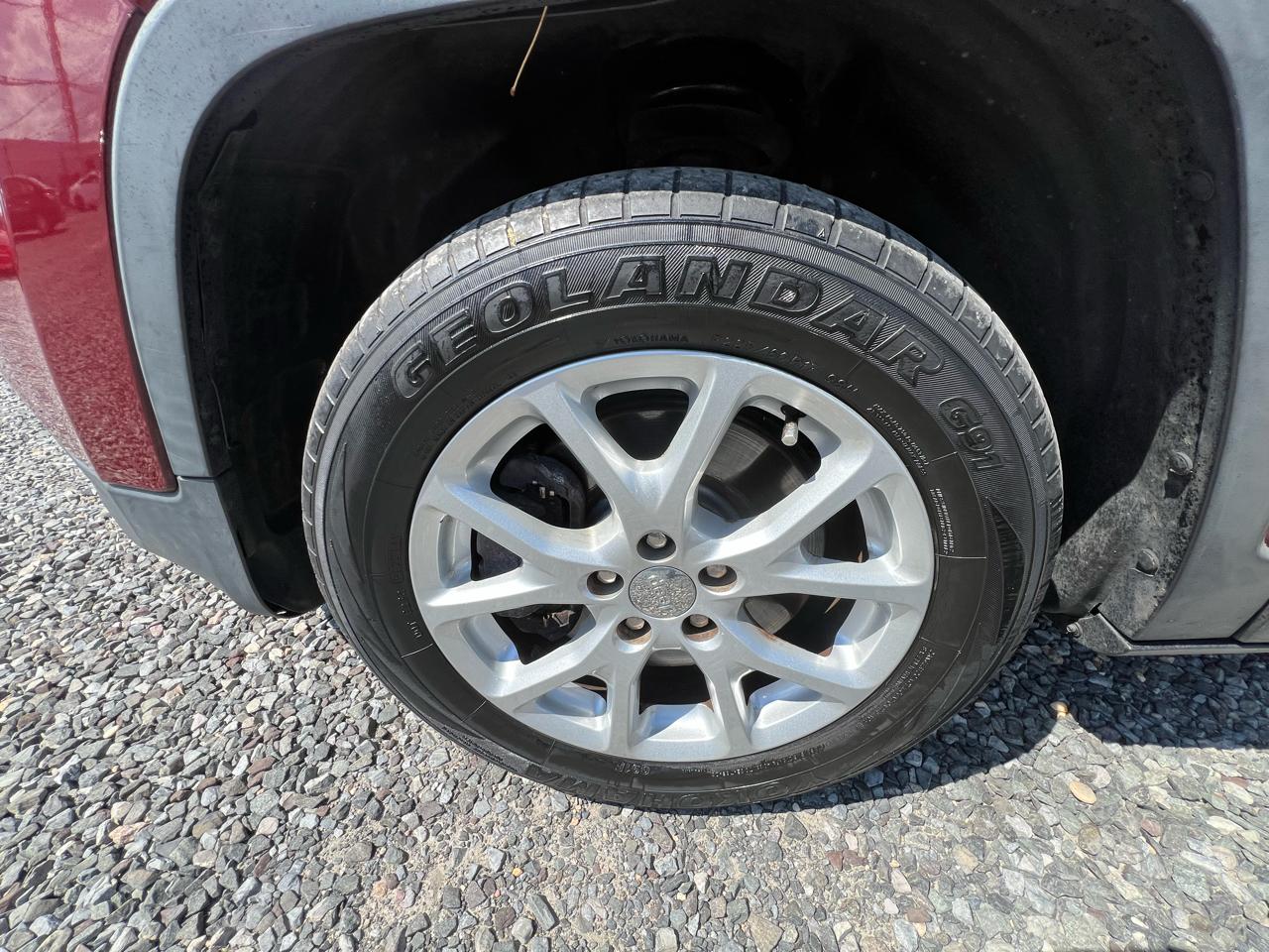 Jeep Cherokee Latitude FWD 2015