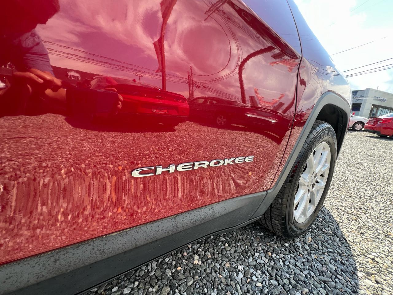 Jeep Cherokee Latitude FWD 2015