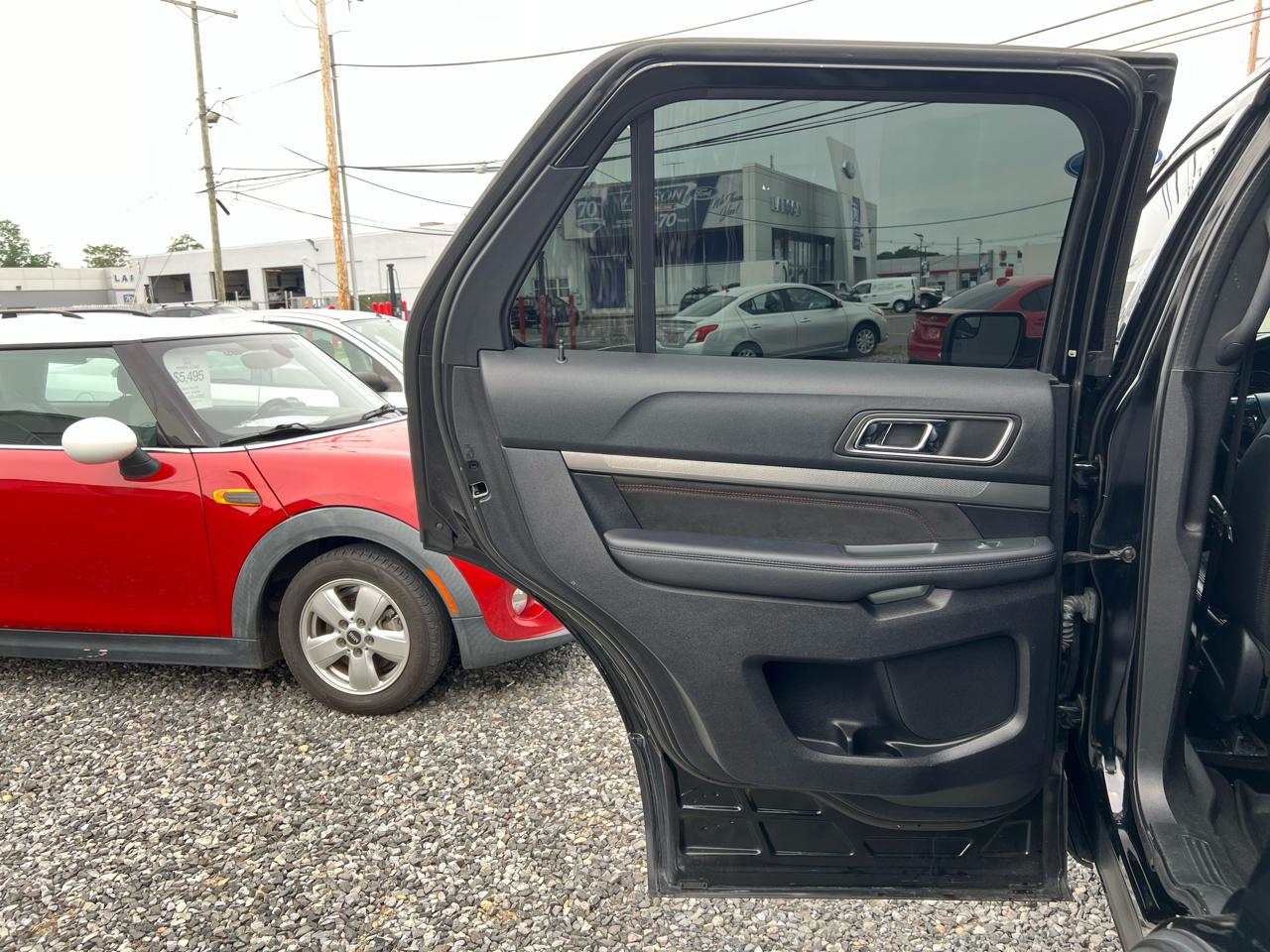 Ford Explorer 4dr Wagon XLT 2018