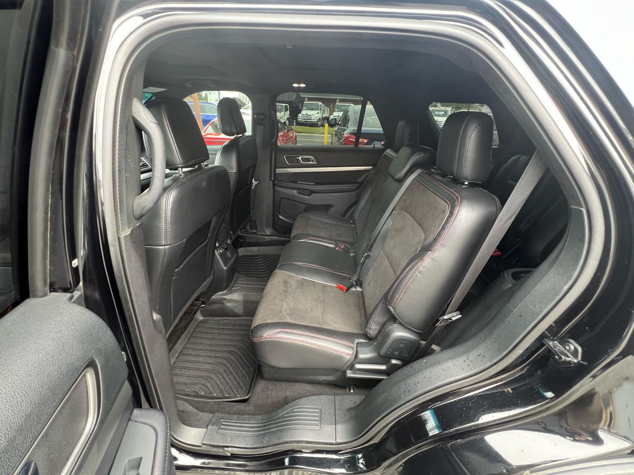 Ford Explorer 4dr Wagon XLT 2018