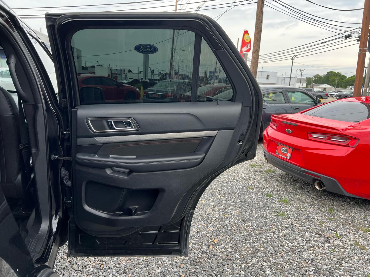 Ford Explorer 4dr Wagon XLT 2018