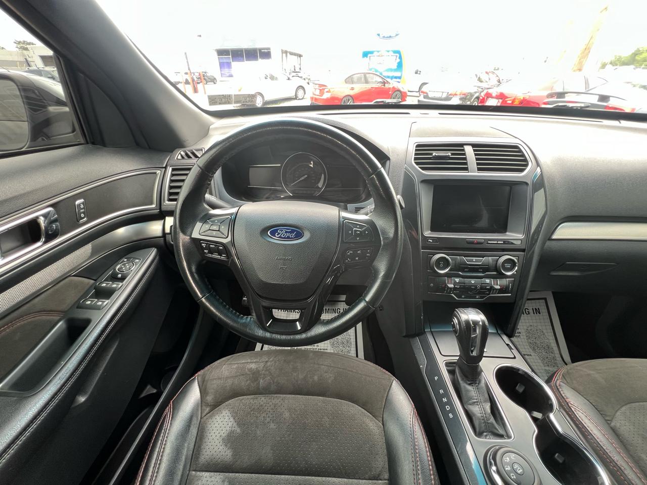 Ford Explorer 4dr Wagon XLT 2018