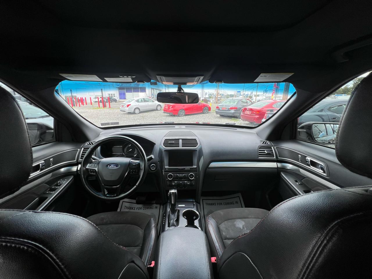 Ford Explorer 4dr Wagon XLT 2018