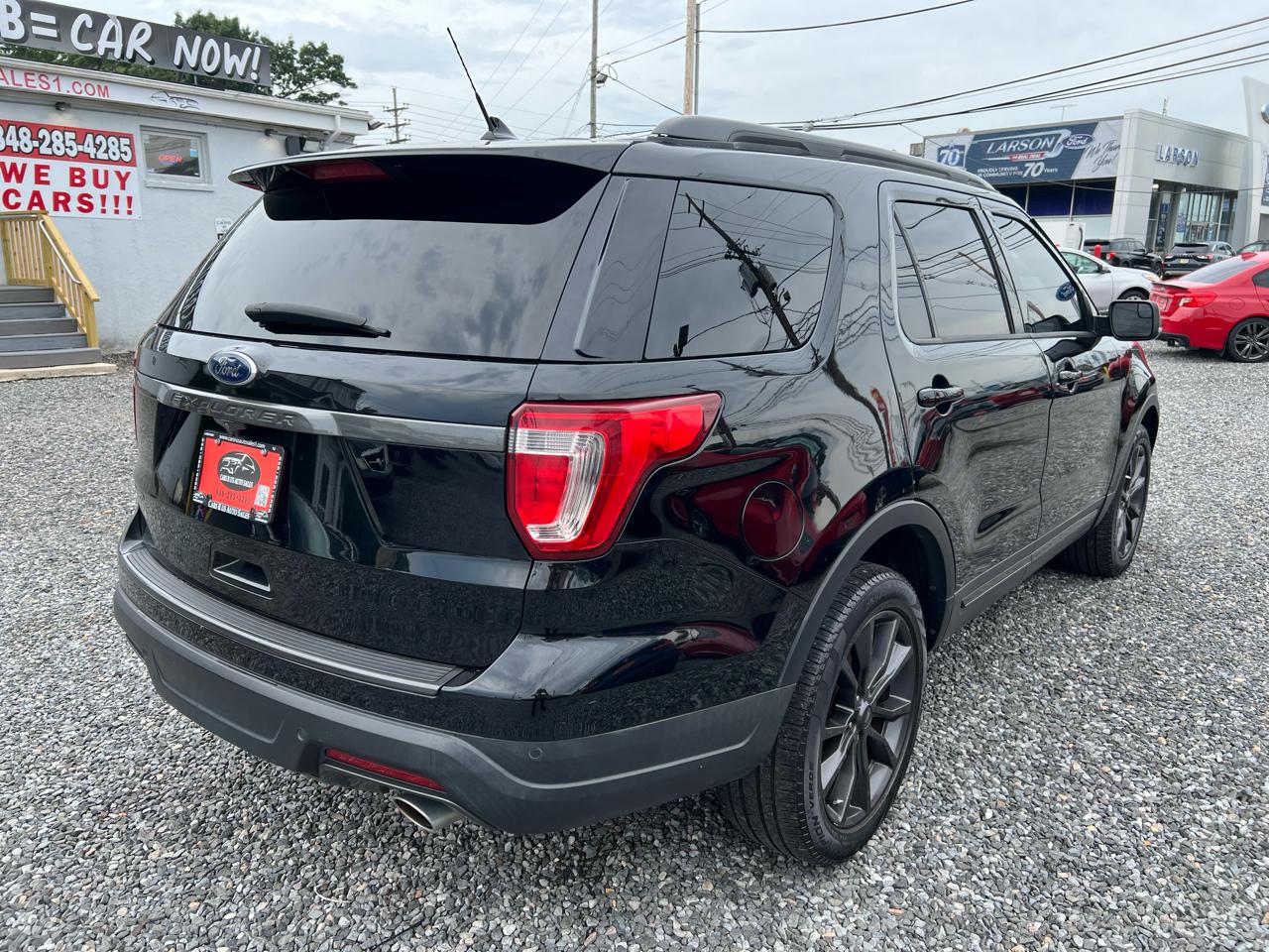 Ford Explorer 4dr Wagon XLT 2018