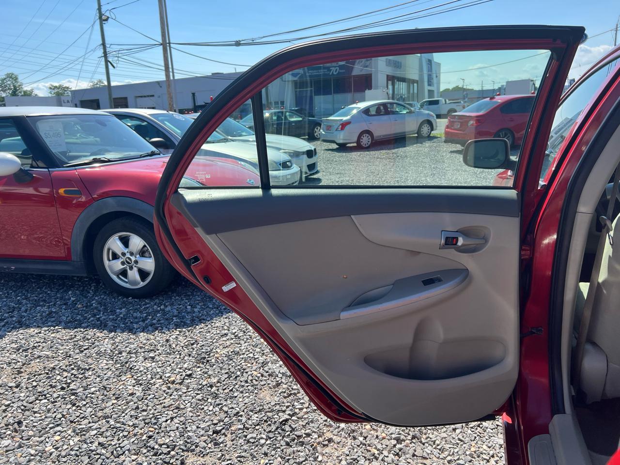 Toyota Corolla 4dr Sdn LE Auto 2010