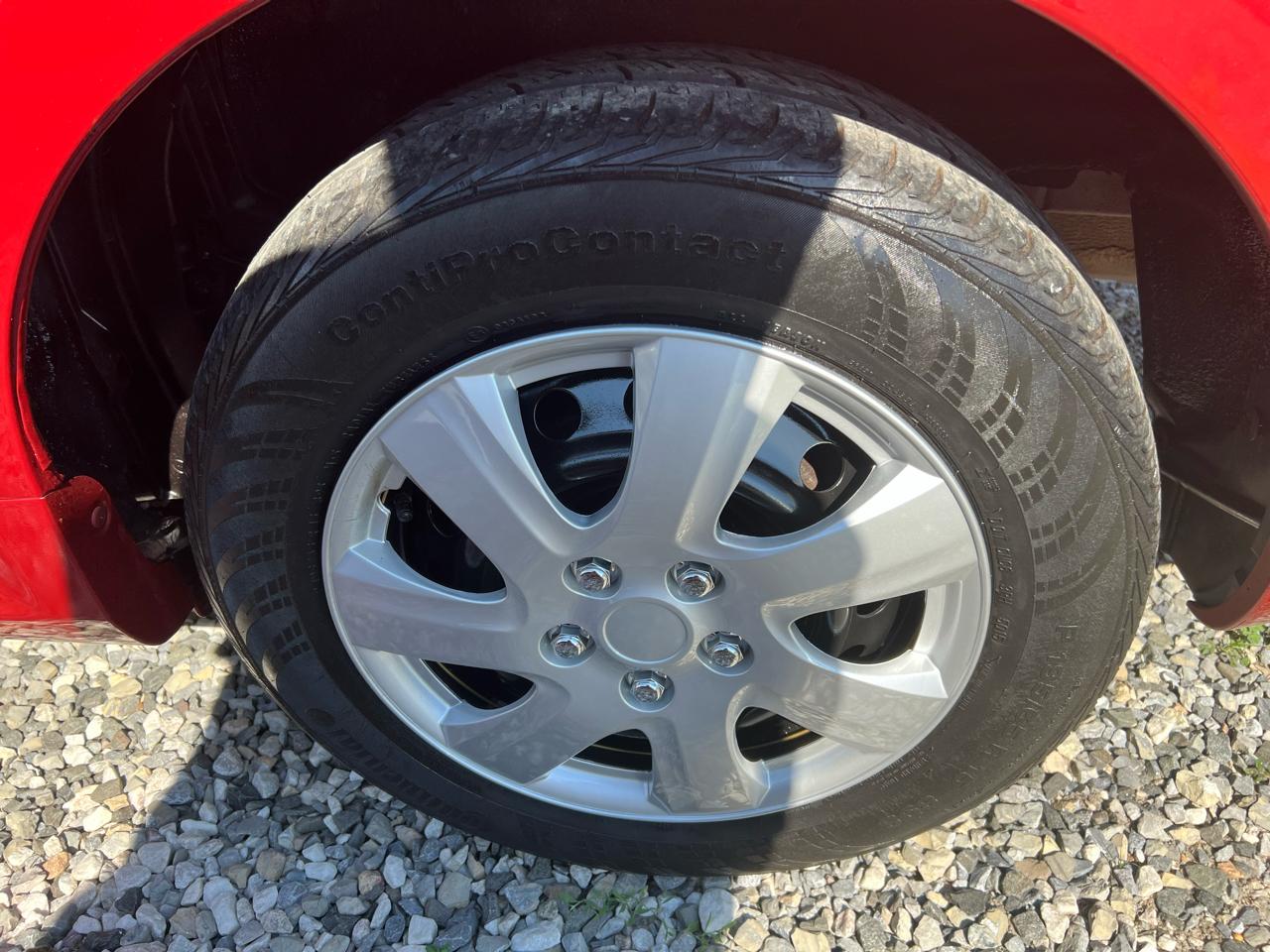 Toyota Corolla 4dr Sdn LE Auto 2010