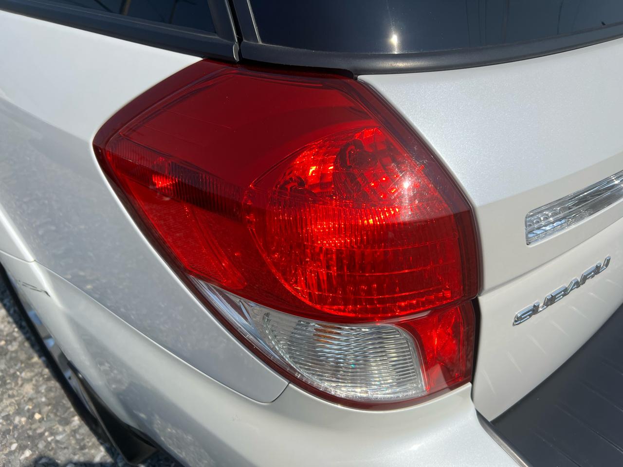 Subaru Outback 2.5i Limited 2009