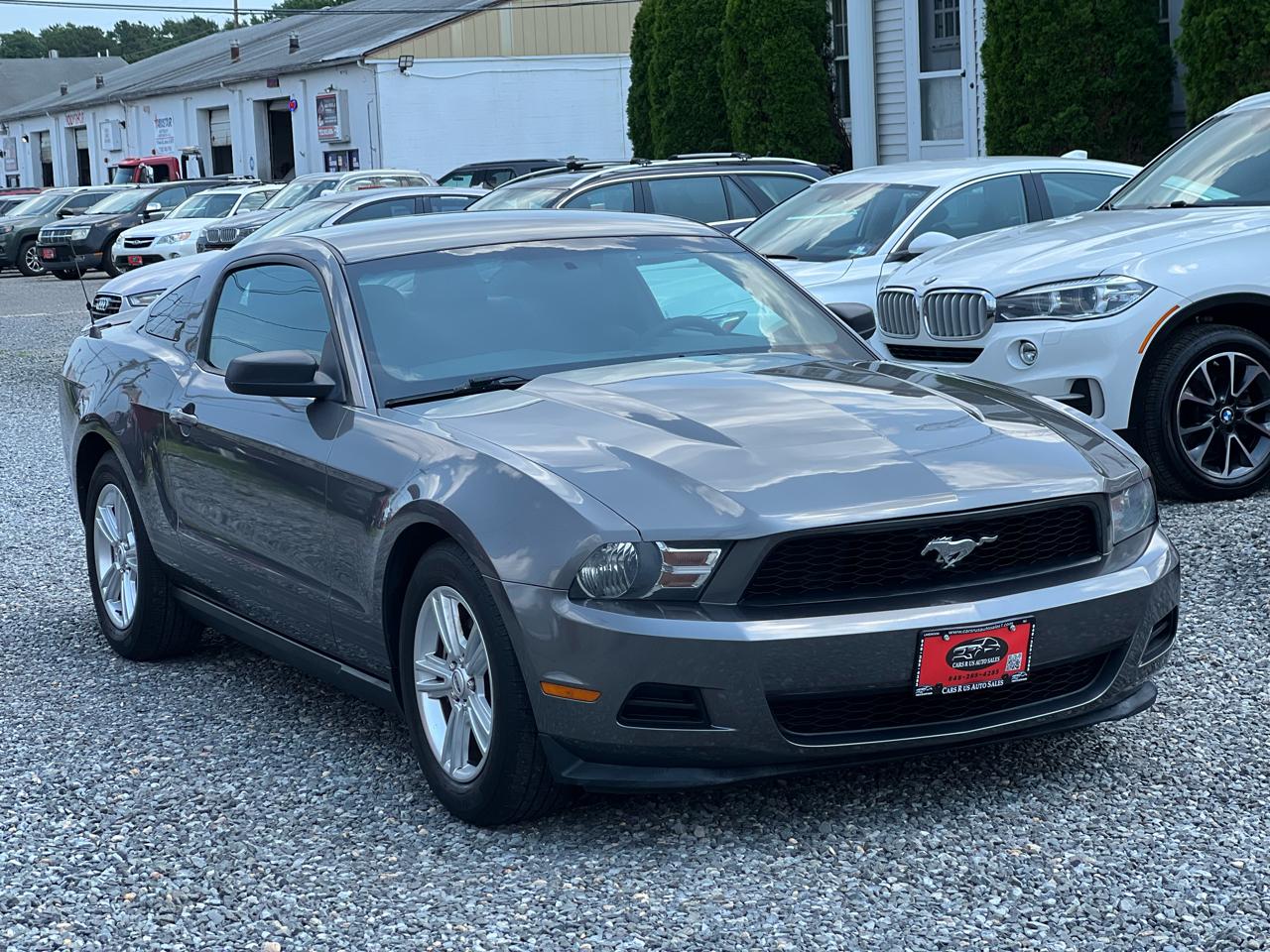 Ford Mustang V6 Coupe 2011