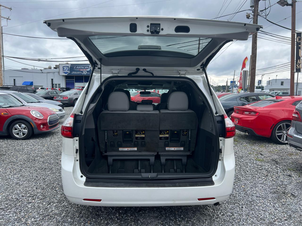 Toyota Sienna XLE FWD 8-Passenger V6 2015