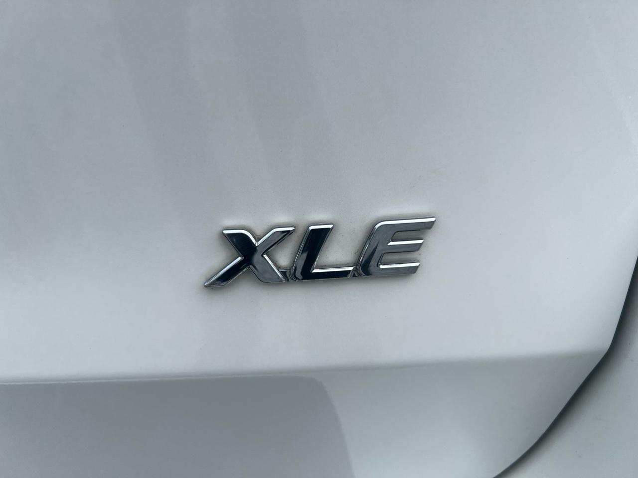 Toyota Sienna XLE FWD 8-Passenger V6 2015