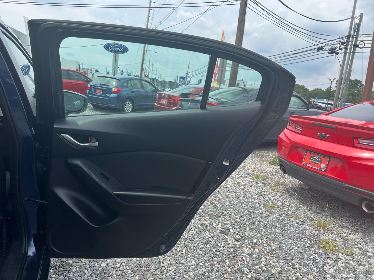 Mazda MAZDA3 i Sport AT 4-Door 2015