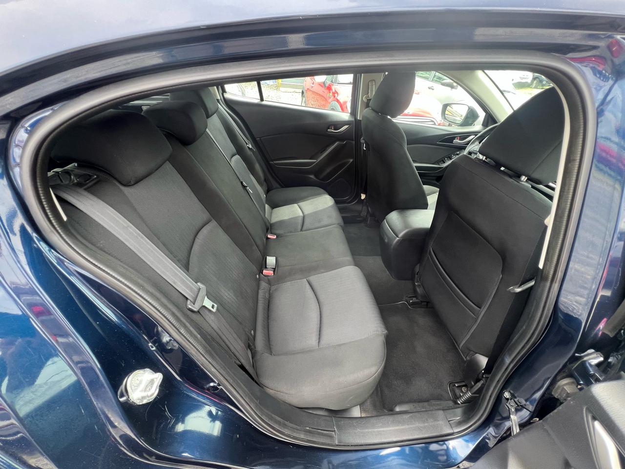 Mazda MAZDA3 i Sport AT 4-Door 2015