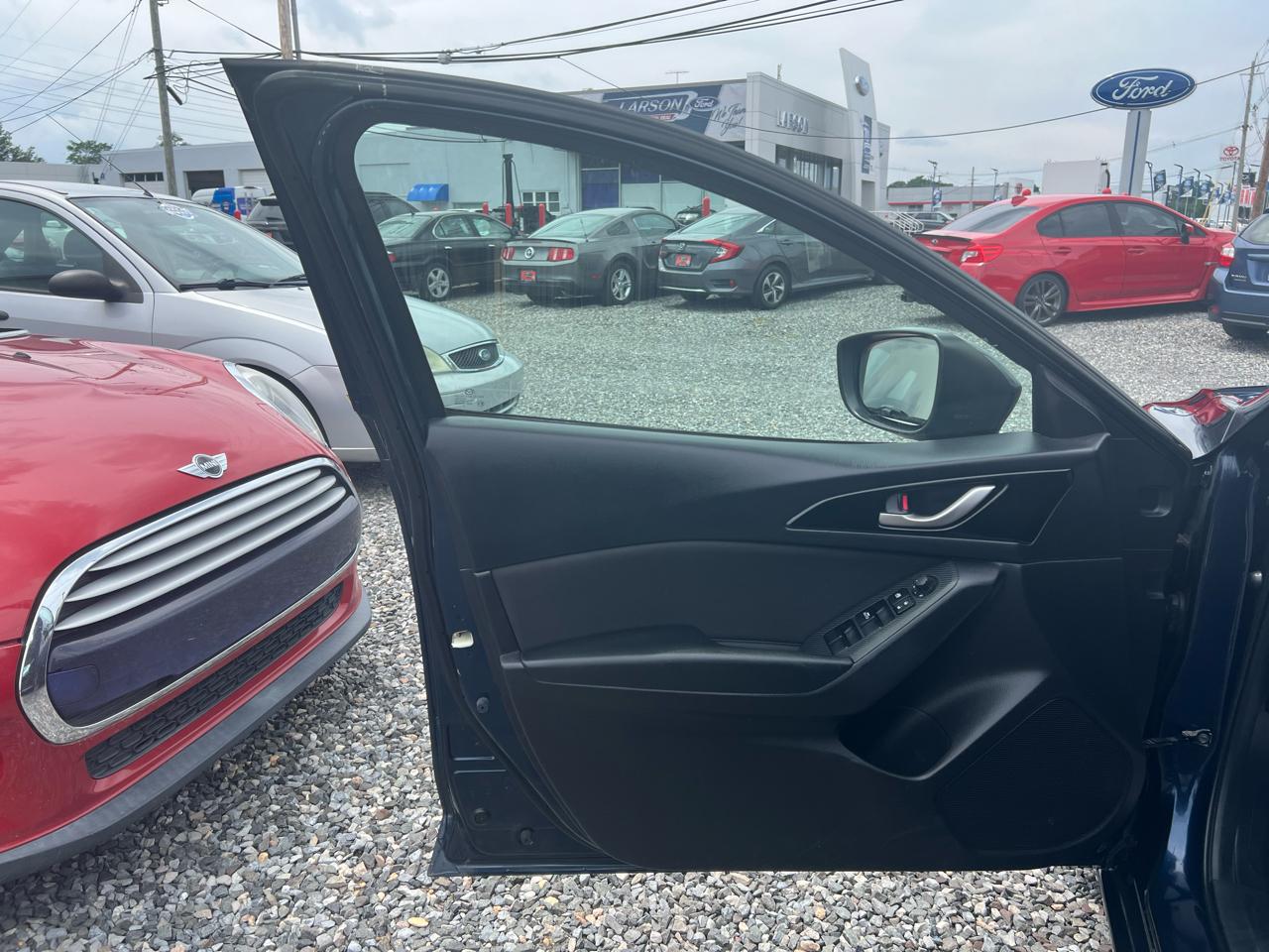 Mazda MAZDA3 i Sport AT 4-Door 2015
