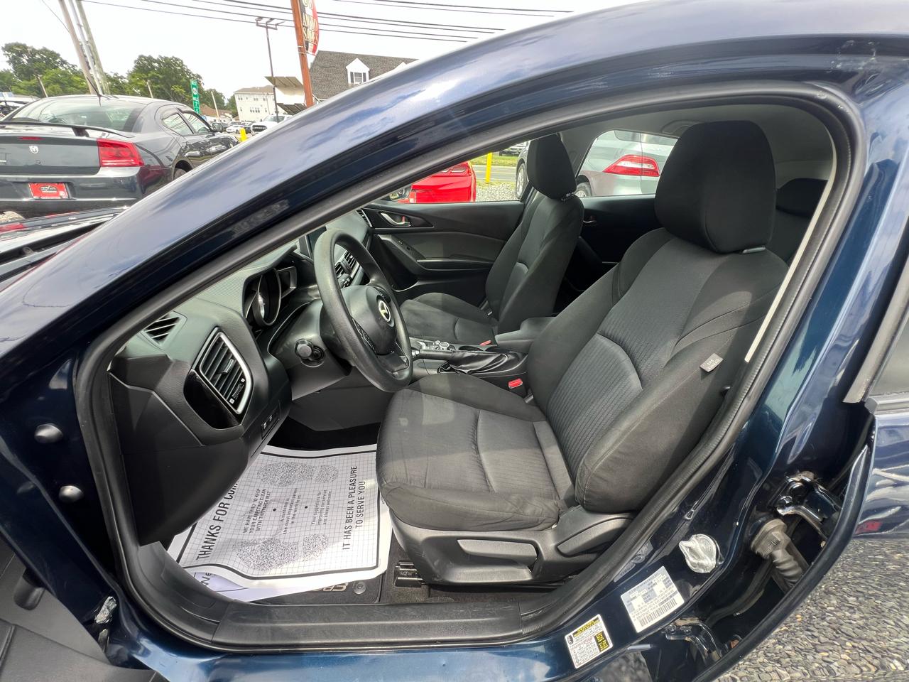 Mazda MAZDA3 i Sport AT 4-Door 2015