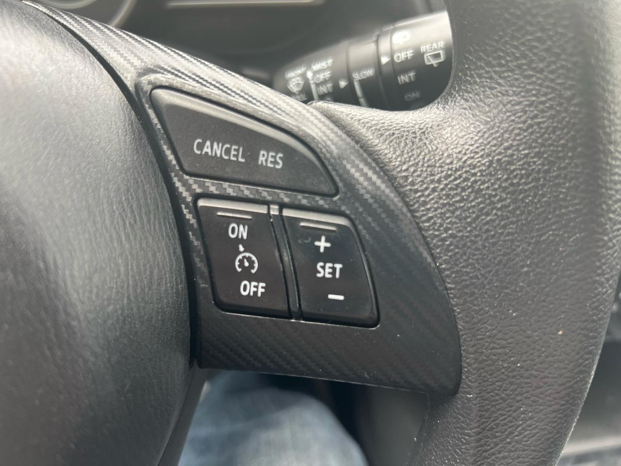 Mazda MAZDA3 i Sport AT 4-Door 2015