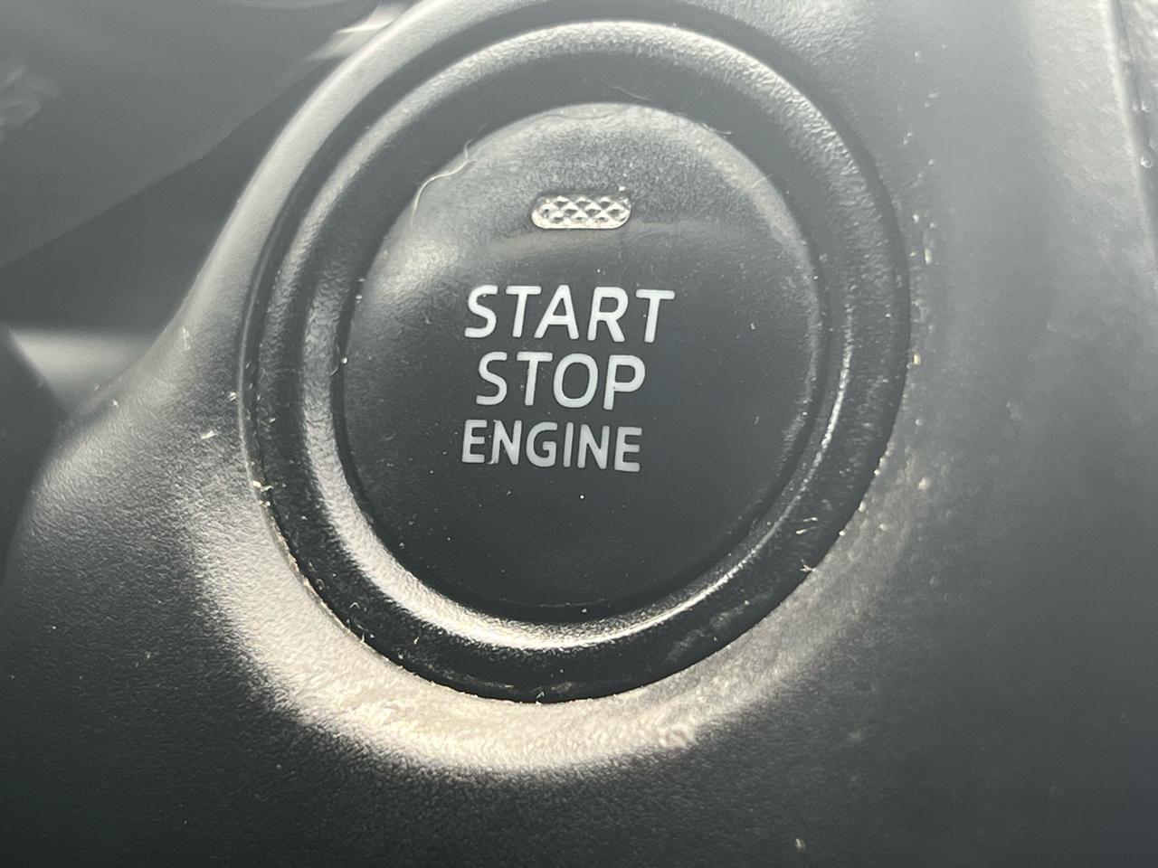 Mazda MAZDA3 i Sport AT 4-Door 2015