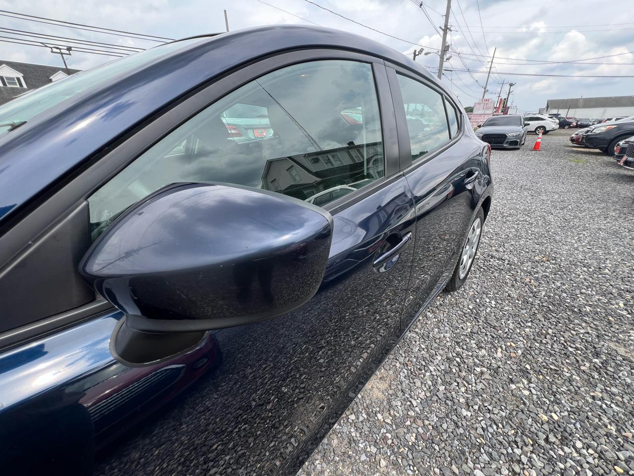 Mazda MAZDA3 i Sport AT 4-Door 2015