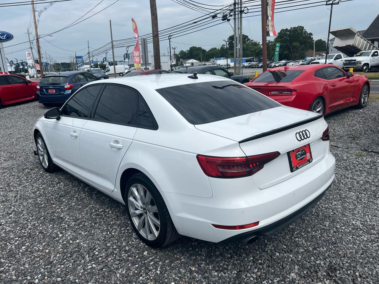 Audi A4 2.0T Premium quattro Sedan 2017