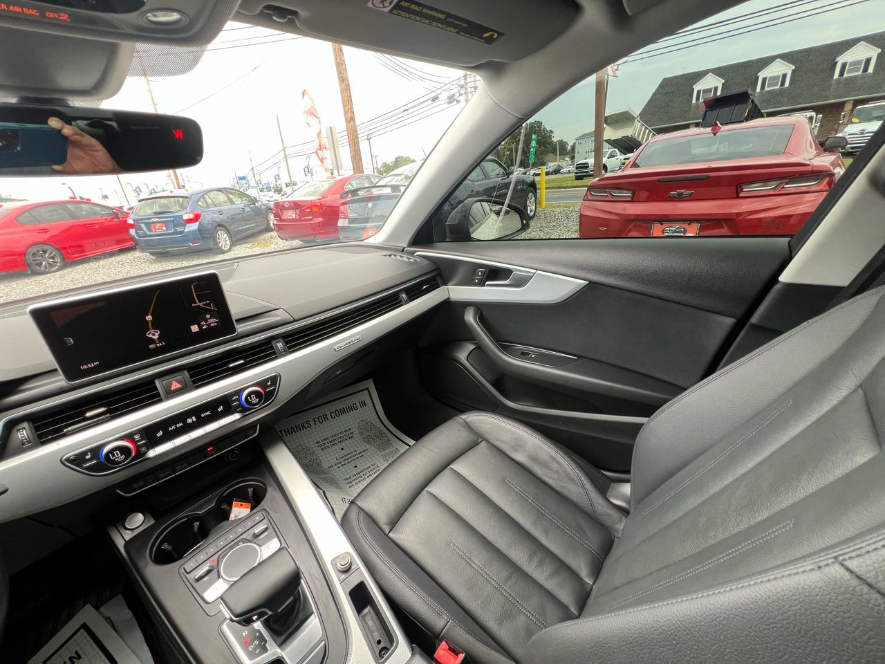 Audi A4 2.0T Premium quattro Sedan 2017