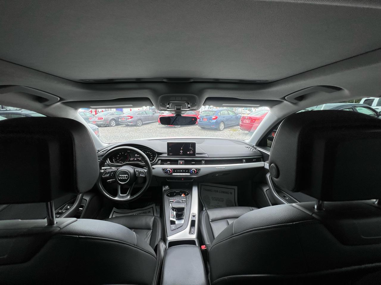 Audi A4 2.0T Premium quattro Sedan 2017