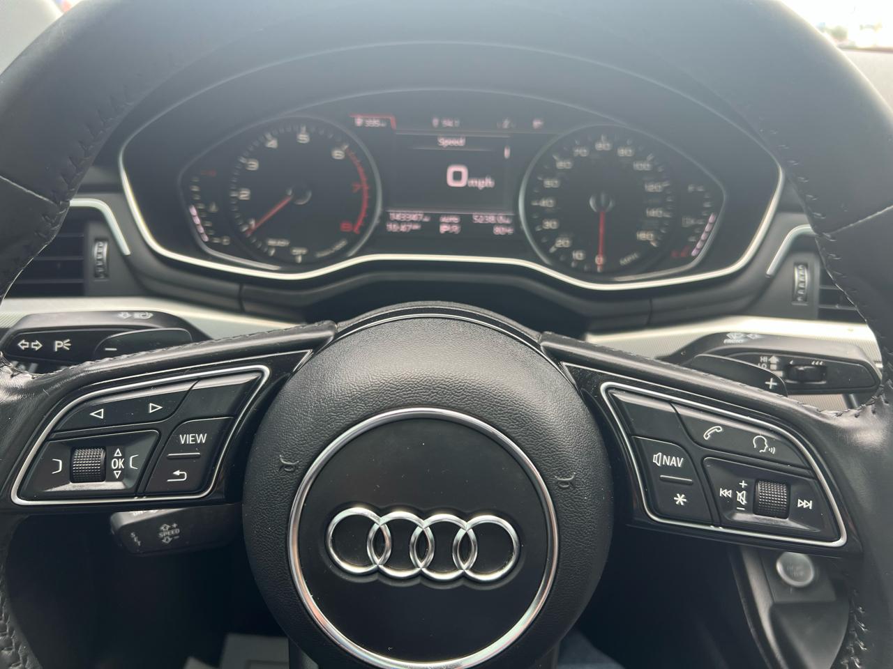 Audi A4 2.0T Premium quattro Sedan 2017