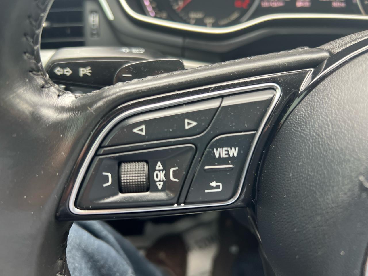Audi A4 2.0T Premium quattro Sedan 2017