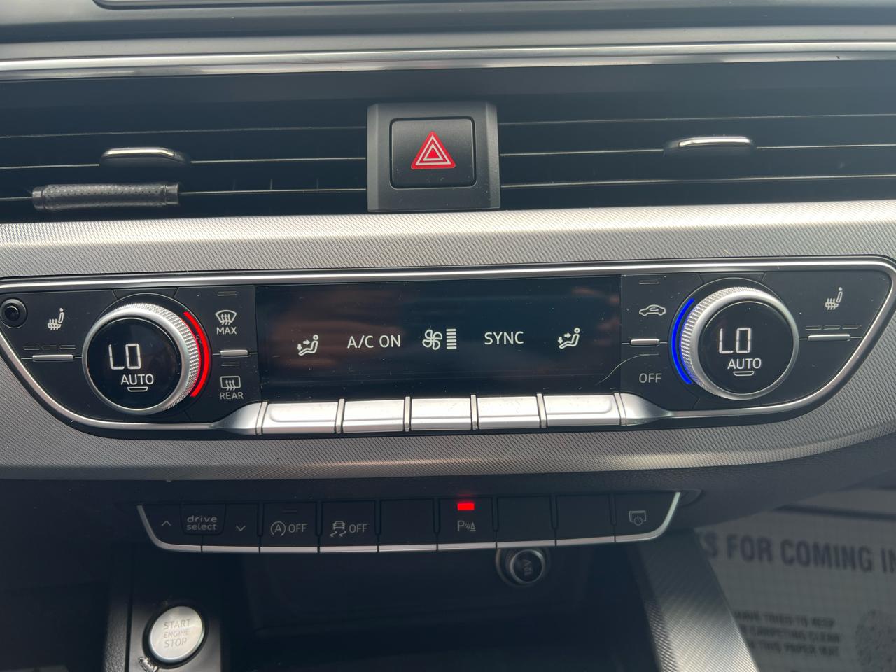 Audi A4 2.0T Premium quattro Sedan 2017