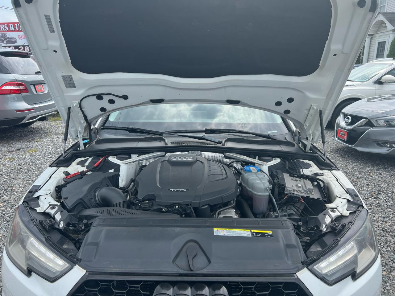 Audi A4 2.0T Premium quattro Sedan 2017