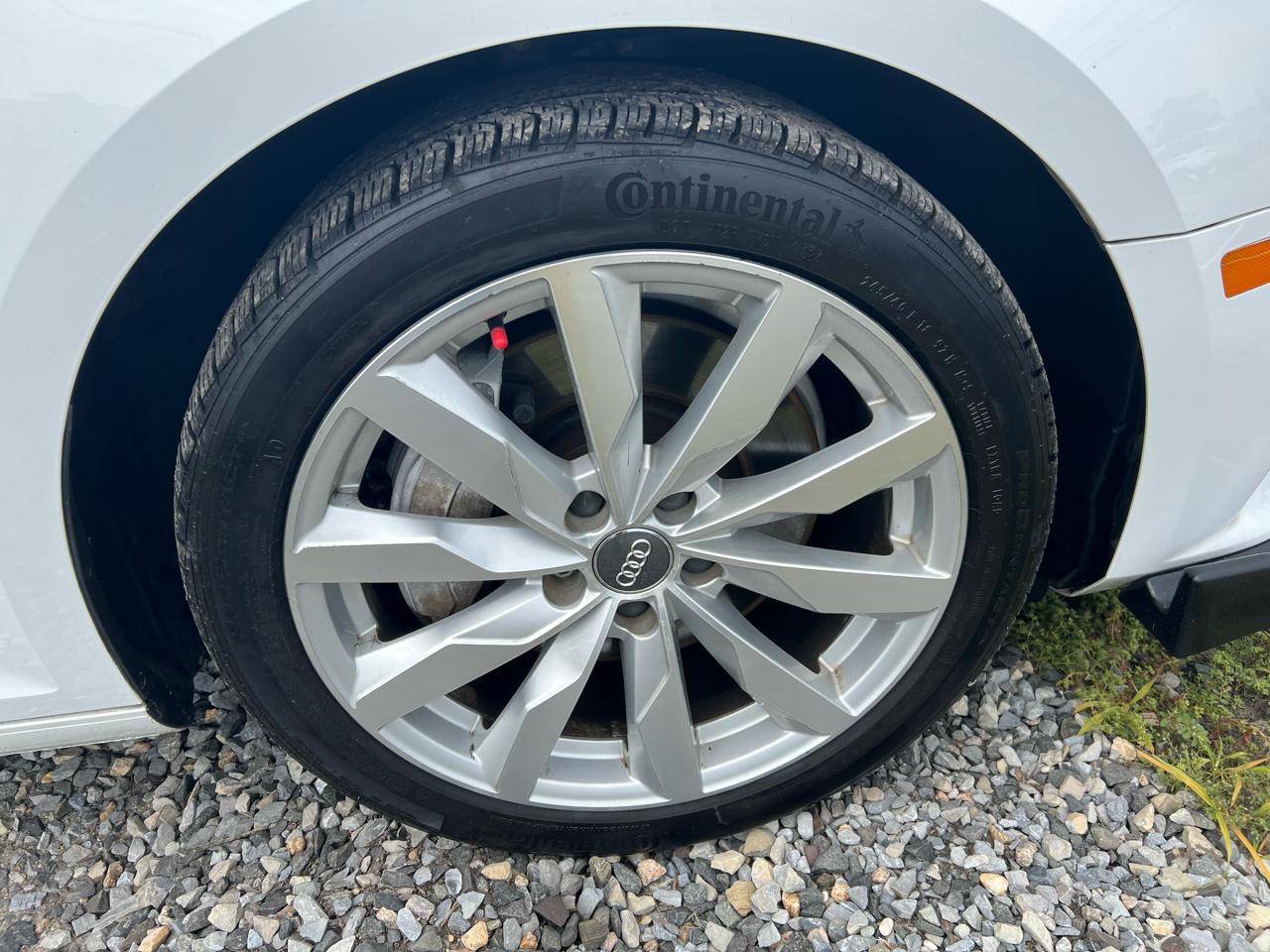 Audi A4 2.0T Premium quattro Sedan 2017