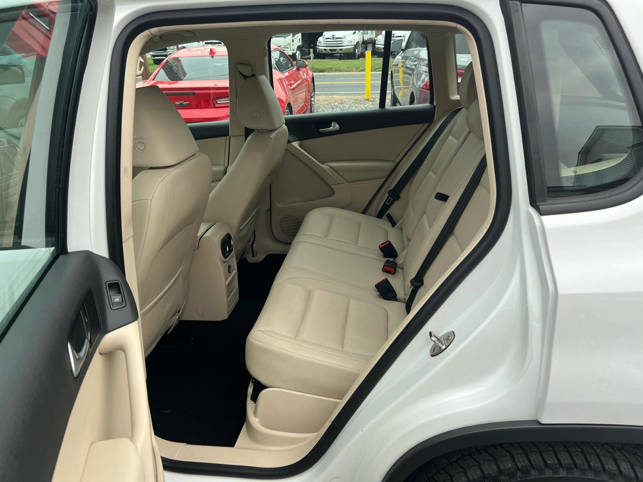Volkswagen Tiguan S 4Motion 2017
