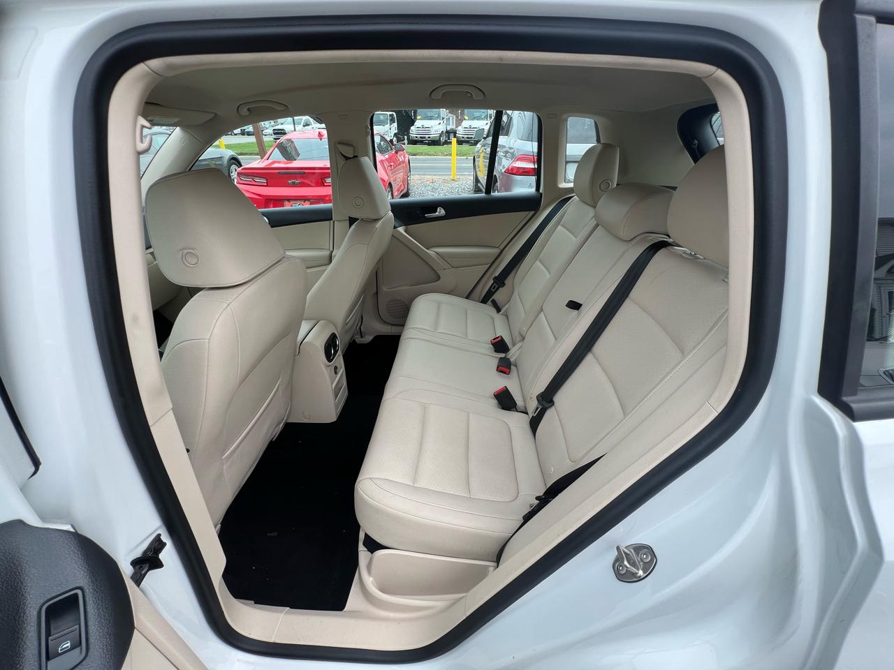 Volkswagen Tiguan S 4Motion 2017