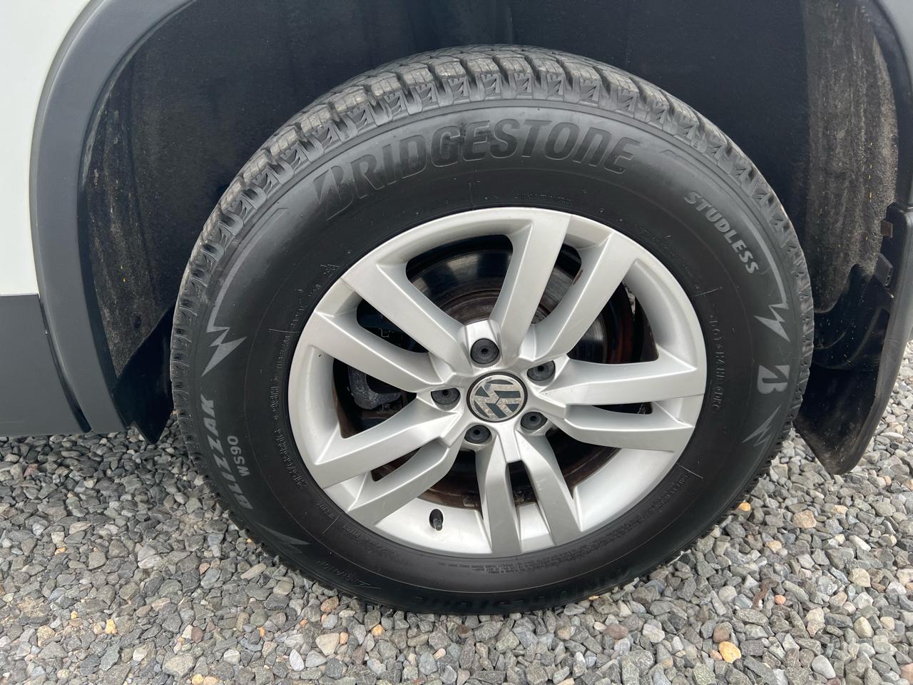 Volkswagen Tiguan S 4Motion 2017