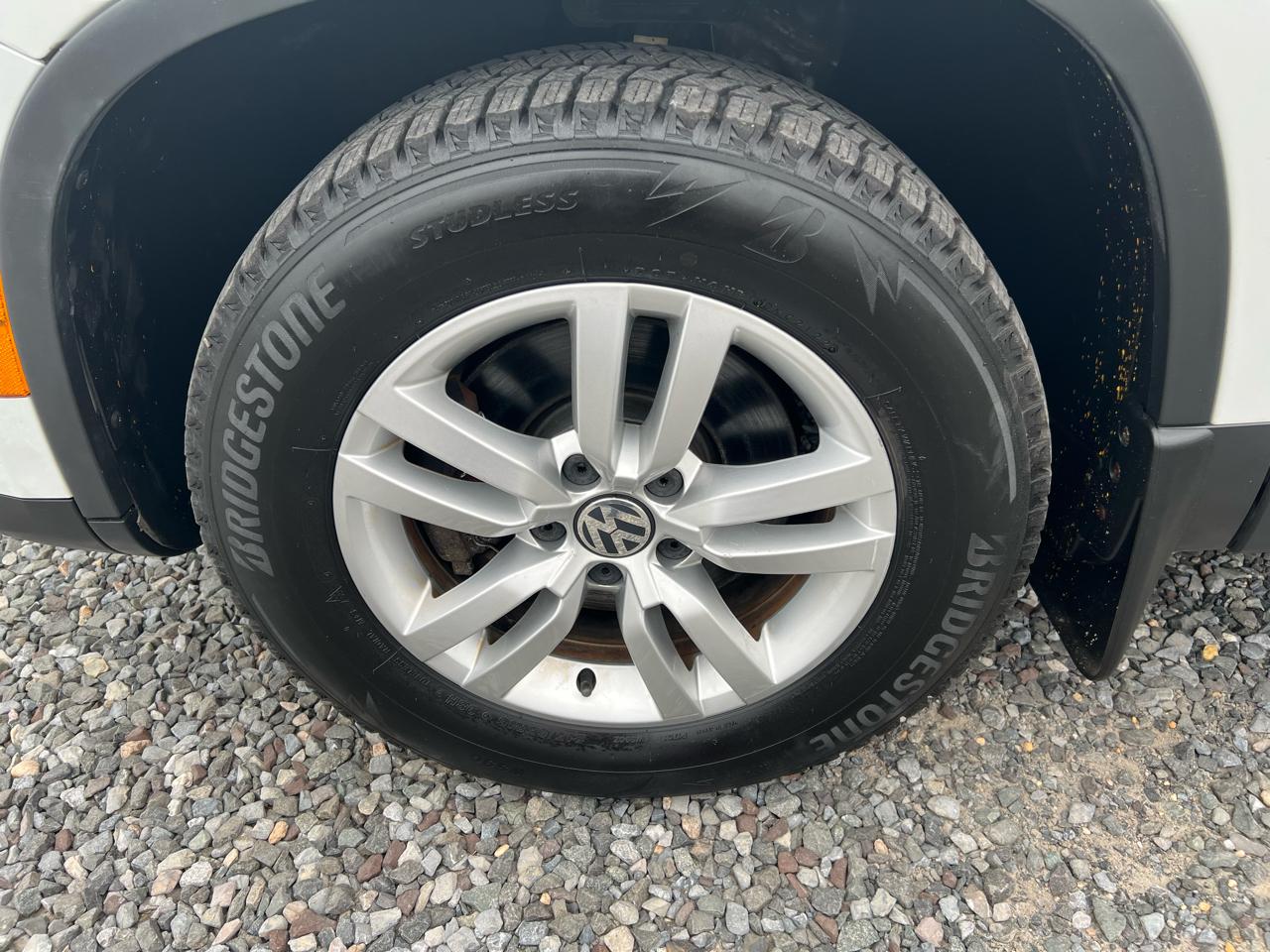 Volkswagen Tiguan S 4Motion 2017