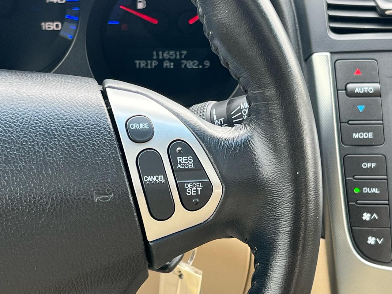 Acura TL 5-Speed AT 2006