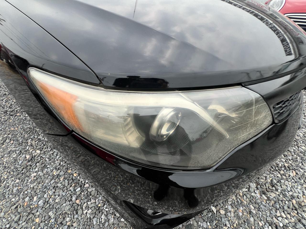 Toyota Camry 4dr Sdn I4 Auto SE (Natl) 2012