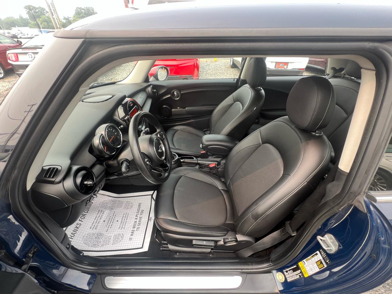 MINI Cooper Base 2D Hatchback 2015