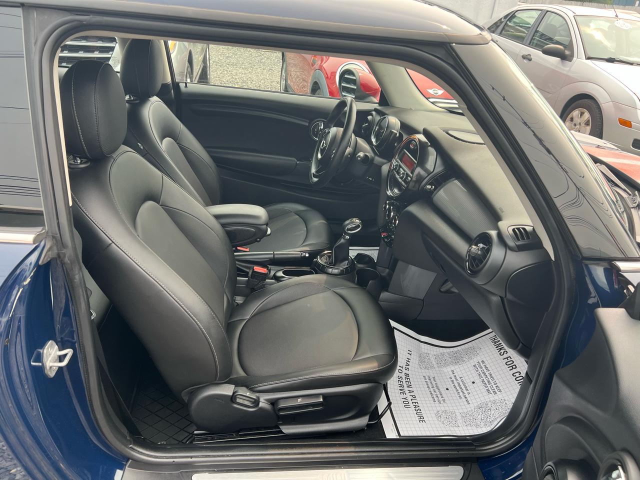 MINI Cooper Base 2D Hatchback 2015