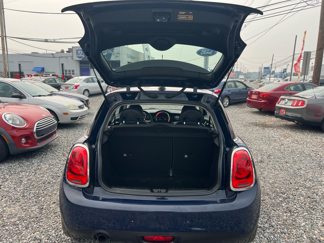 MINI Cooper Base 2D Hatchback 2015