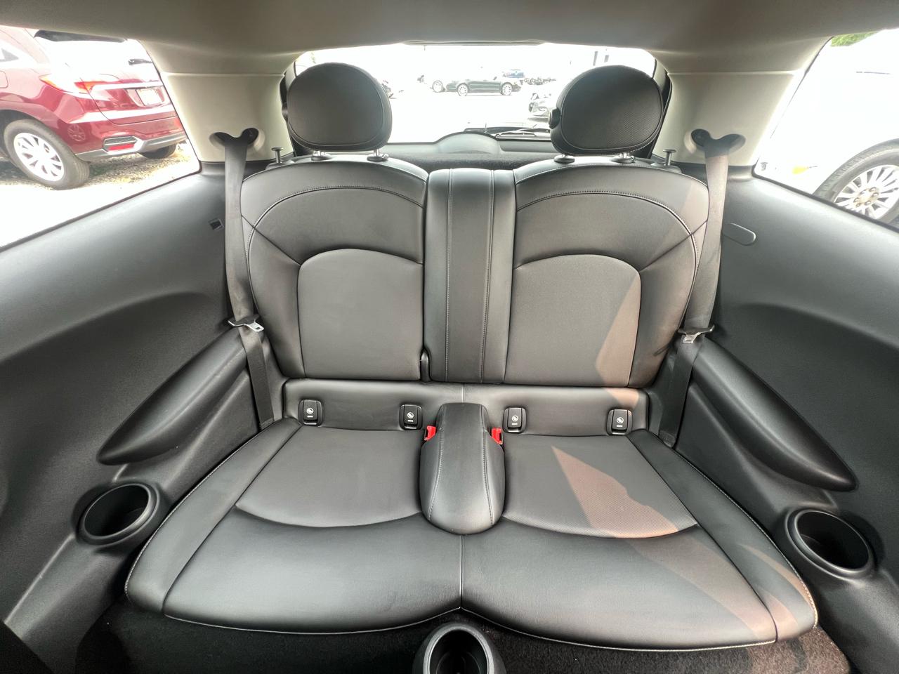 MINI Cooper Base 2D Hatchback 2015