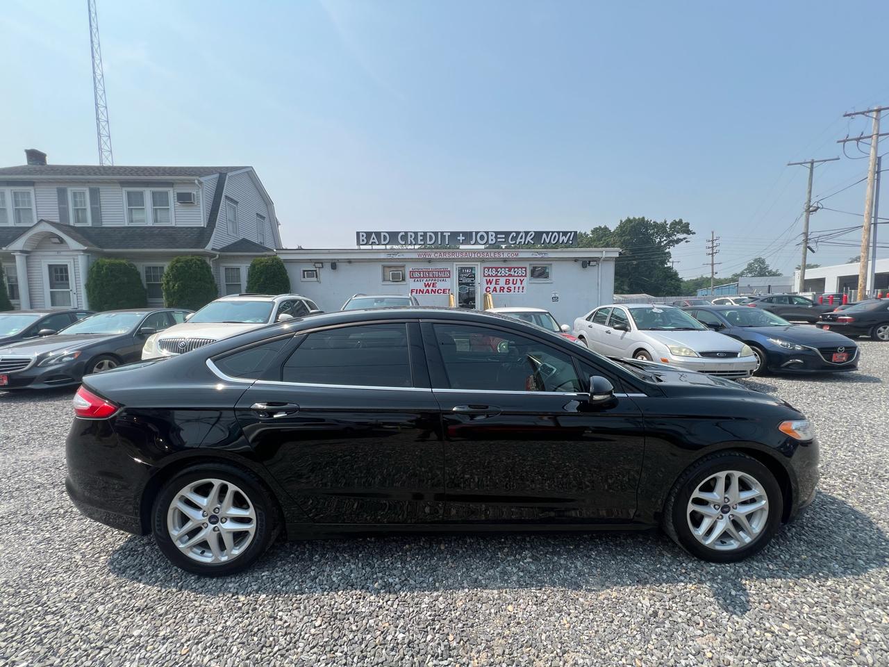 Ford Fusion SE 2016