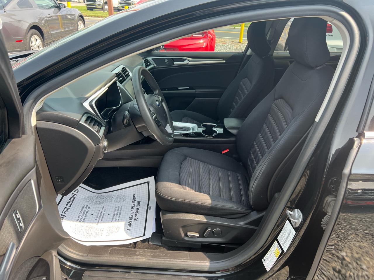 Ford Fusion SE 2016