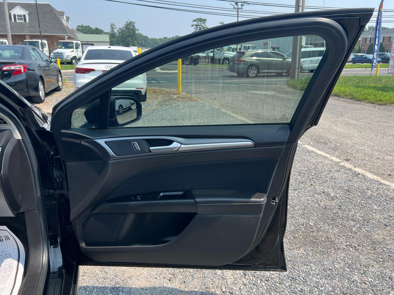 Ford Fusion SE 2016