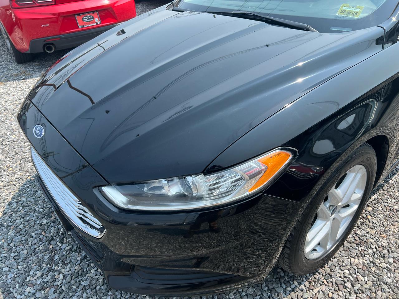 Ford Fusion SE 2016