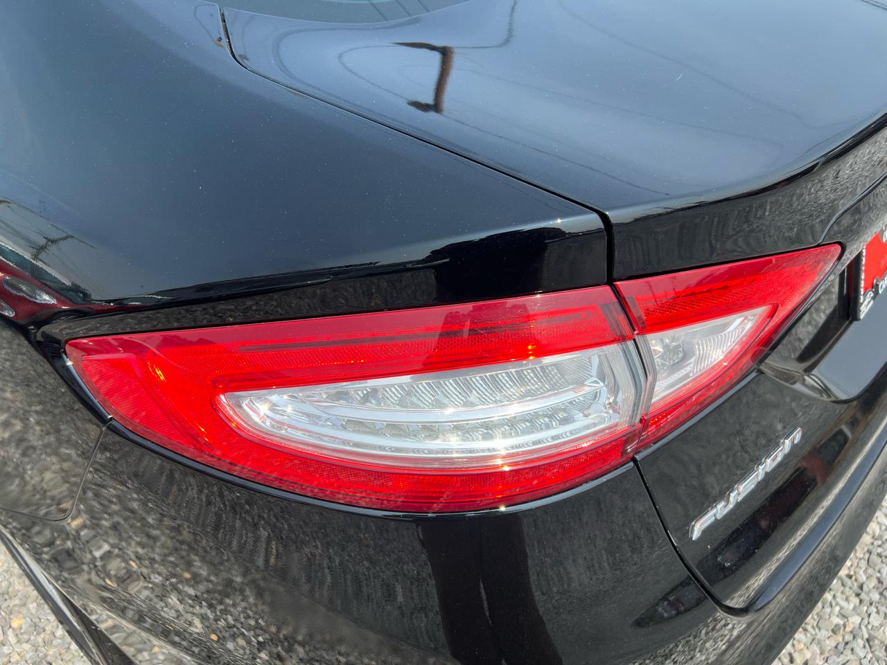 Ford Fusion SE 2016