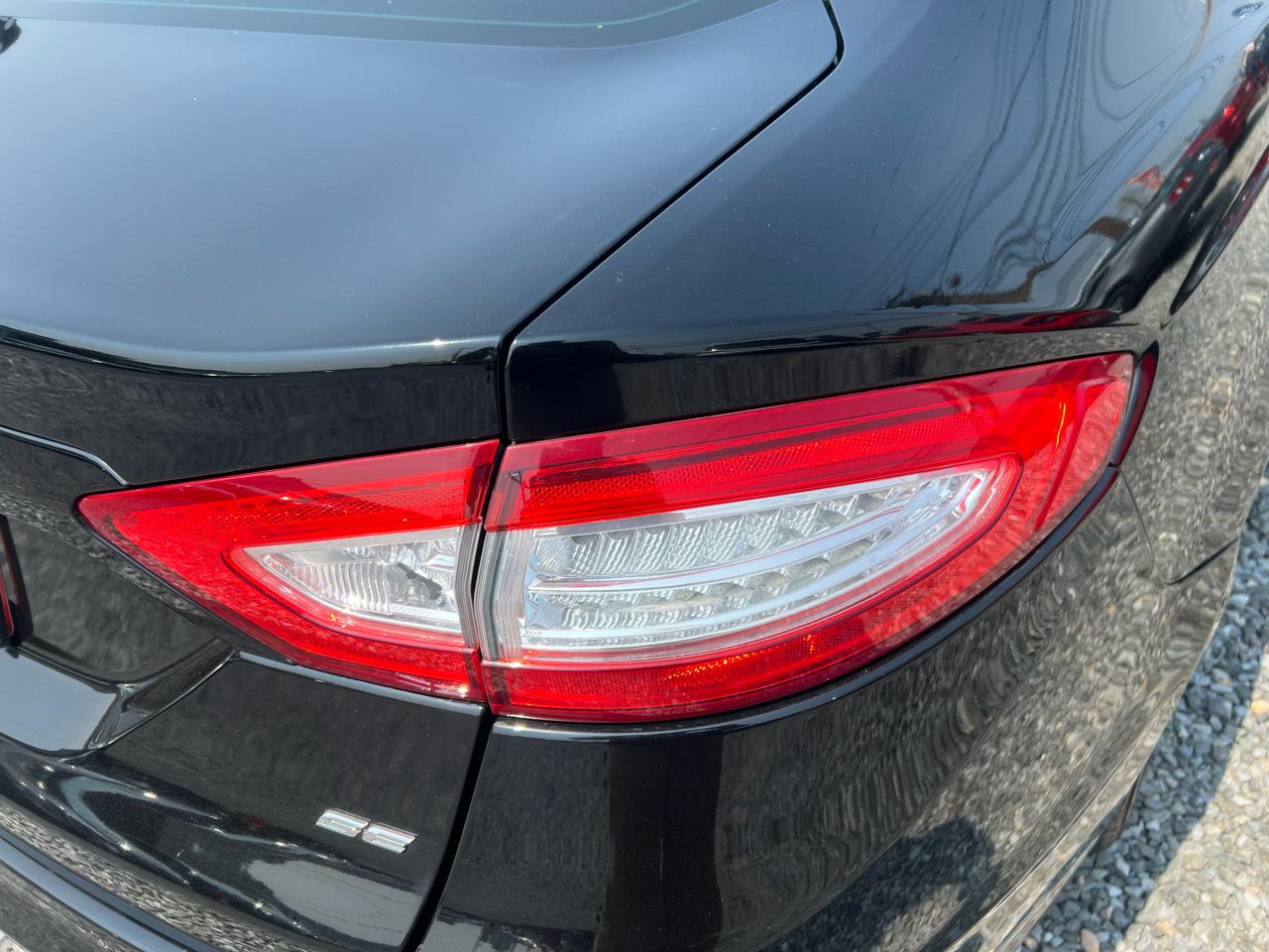 Ford Fusion SE 2016